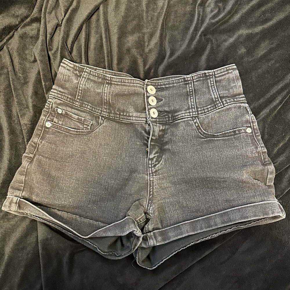 No boundaries black Jean shorts
